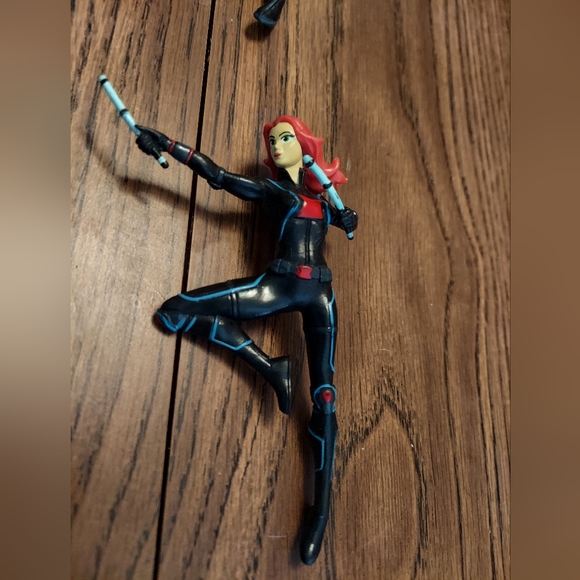 6" 4 Rubber Action Marvel Action Figures (Hulk, Captain America, Black  GR31017C - Picture 3 of 11